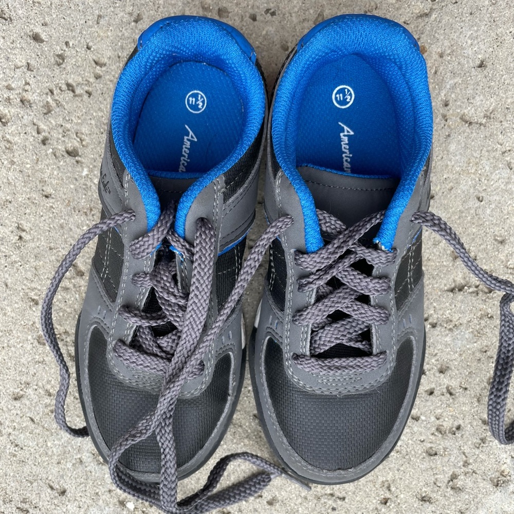 Lace American Eagle shoes, size 11.5